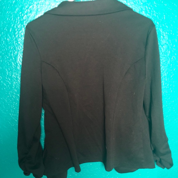 Blazer. Worn a couple of times - Picture 2 of 3